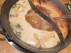 -巴卤社老火锅(财富店)