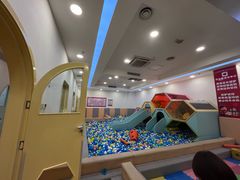 -乐之童成长中心(颍州万达店)