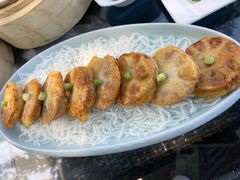 香煎鹅肝藕饼-悦湖公馆