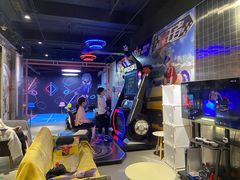 -VR+乐园·VR电竞·家庭亲子·密室逃脱·轰趴团建