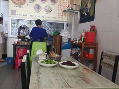 大堂-韦记螺蛳粉(NO2店)