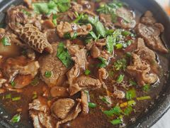 -余家庄肥肠鱼地方汤锅(银杏大道店)