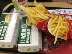 -麦当劳(新城市广场店)