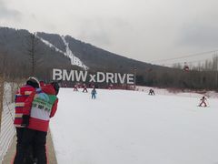 -亚布力新体委滑雪场