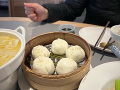 东坡黑猪肉小笼包（发面工艺）-桂满陇·手作小笼包&江南叫花鸡(中山公园店)