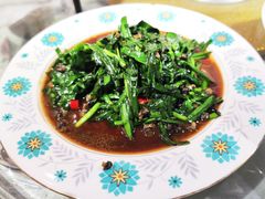 韭菜炒螺蛳头-洪齐林老镇