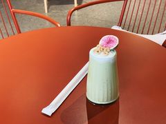 一整颗牛油果奶昔-Catch Bagel(芳草地店)