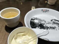 -东口码头·烧鸽子·鱼头泡饼·地方菜(金鹰悦城店)
