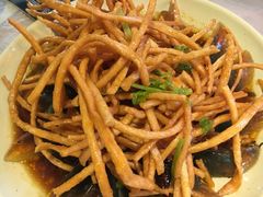 散子拌皮蛋-巴厘龙虾·榜首油焖大虾(洞庭·艺术洋房店)