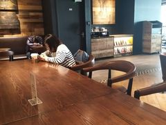 -星巴克(上海虹桥南丰城办公楼店)