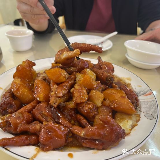 小苞米东北菜(泰鑫花园店)