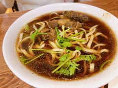-清真吴记门钉肉饼·喜多利