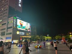 -港澳广场购物中心