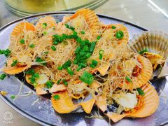 蒜蓉粉丝蒸扇贝-明记海鲜大排档(巽寮湾店)