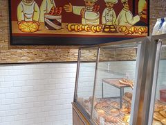 面包甜点陈列柜-苹果花园(襄阳南路店)