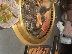 -铭牛烧肉·和牛海鲜自助(高新月牙湖店)