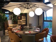 包厢-日进一片海.生腌海鲜火锅.宵夜烧烤(三里屯总店)