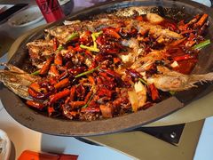 -鸣记脆皮烤鱼·海鲜烤鱼(三八广场店)