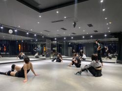 点击看大图 -OCEAN DANCE高空舞蹈室