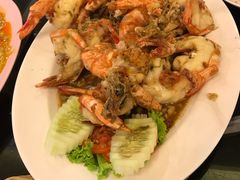 -J Daeng Seafood