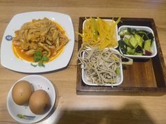 -西部马华清真兰州牛肉面·烧烤夜市(关东店)