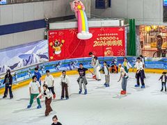 -正佳冰河湾真冰滑冰场