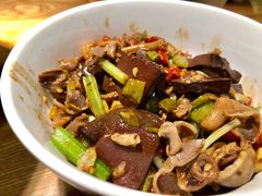 -费大厨辣椒炒肉(万家丽一店)