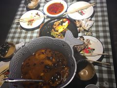 -川人百味·水煮活鱼(赛罕万达店)