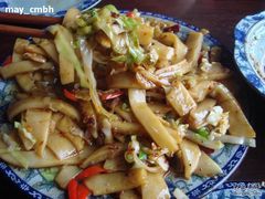 喵，加了辣椒油的炒碗秃则-云锦成公馆(北大街店)
