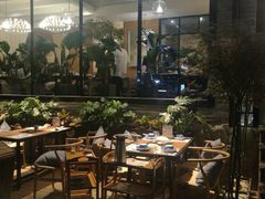 露天位-樾餐厅泰式海鲜火锅(民歌湖店)