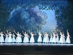 -交通银行前滩31演艺中心