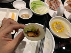 -皇城根·烤鸭·鱼头·家常菜(欧亚大观乐活城店)