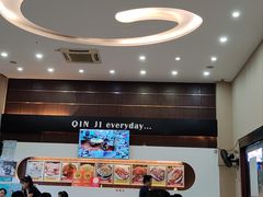 -覃记海鲜美食餐厅