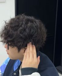 -H·Y HAIR SALON烫发·染发·造型