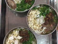 -花溪王记牛肉粉(四季花溪商场店)