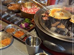 -围炉肉舍•炭烤活鳗•丹东海鲜烤肉(步行街店)