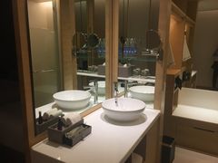 -阿瓦尼河滨曼谷酒店