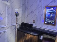 -皇马纯KTV·量贩·聚会(民治店)