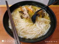 -老妈米线(港龙店)