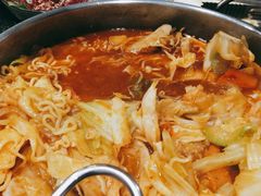 铁板炒鸡芝士锅-芝士牛炭火烤肉