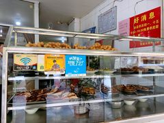 面包甜点陈列柜-百成大同鸭肉粥(大同总店)