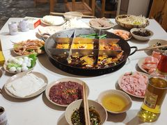 -岗上渣渣老火锅(两路口店)