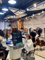 -PE SALON