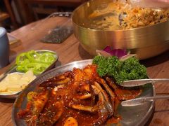 -明洞阿姨·韩式酱蟹烤肉·创意料理(三元桥店)