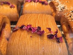 -VERIE BAKEHOUSE