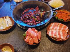 -渝井巷重庆老火锅(沈阳吉祥店)