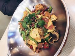 -川乐小镇·炭火蛙锅肥肠鸡(苏州中心店)