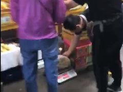 -三亚新鸿港水果一级批发市场