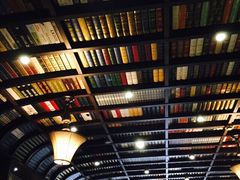 钟书阁-钟书阁(松江泰晤士小镇店)