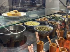-侬佳蒸菜馆(听潮店)